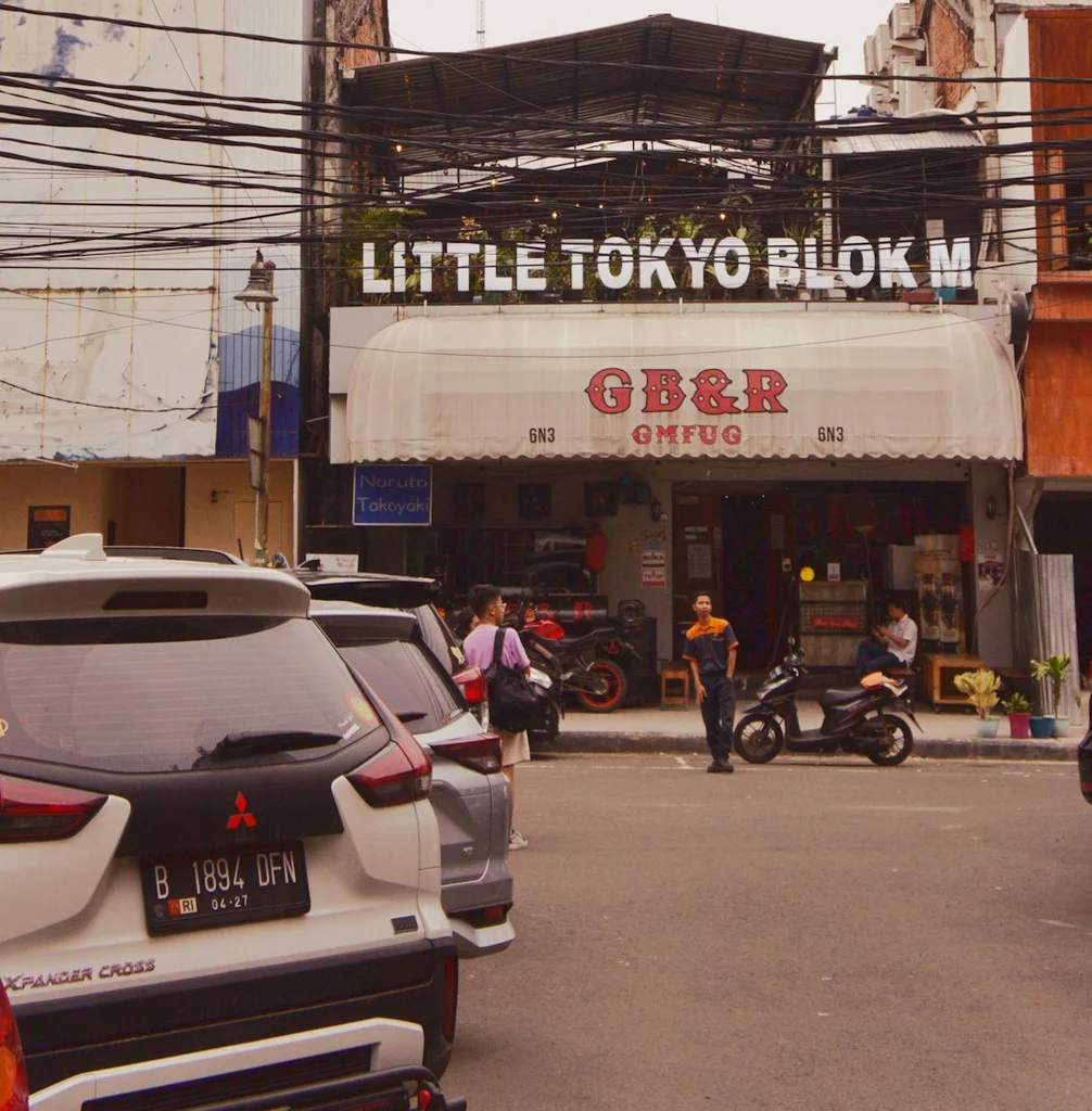 A person actively scrolling through TikTok, exploring affiliate marketing opportunities to make money on TikTok.