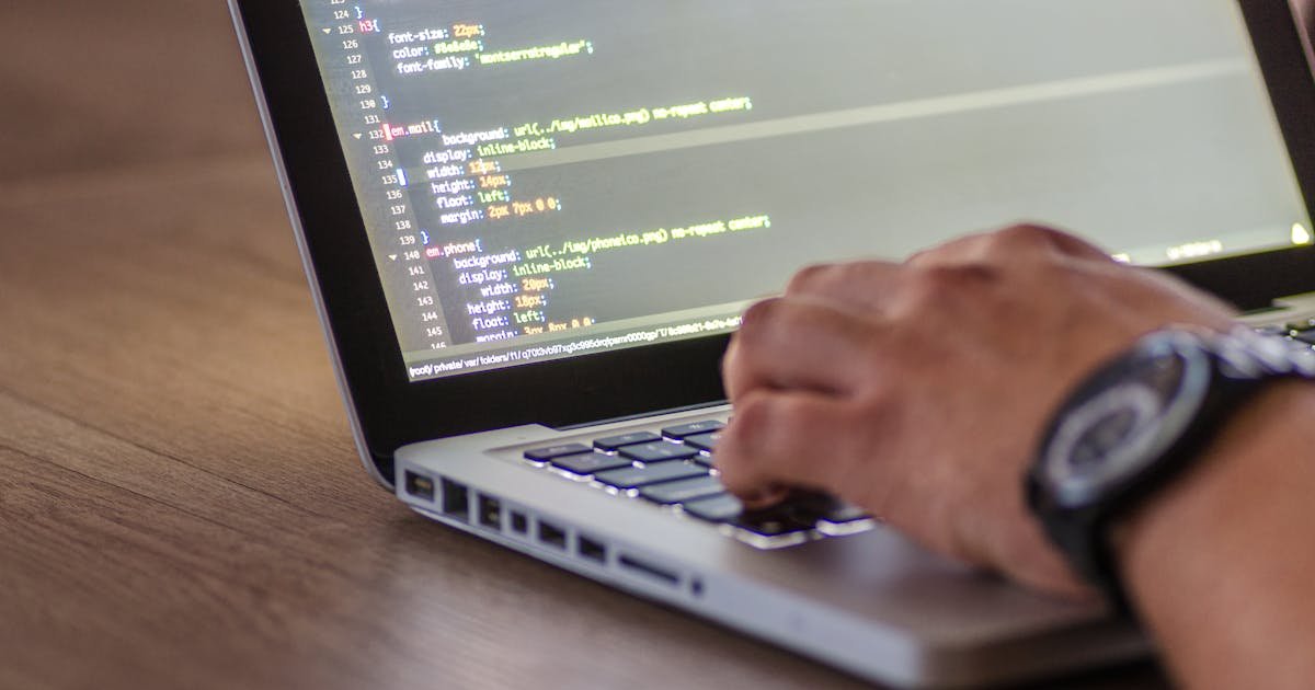 ChatGPT vs Gemini - detailed analysis and comparison