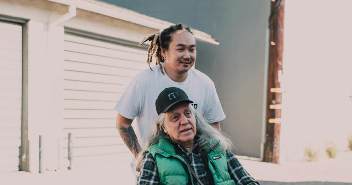 product comparison chart for portable neck fan