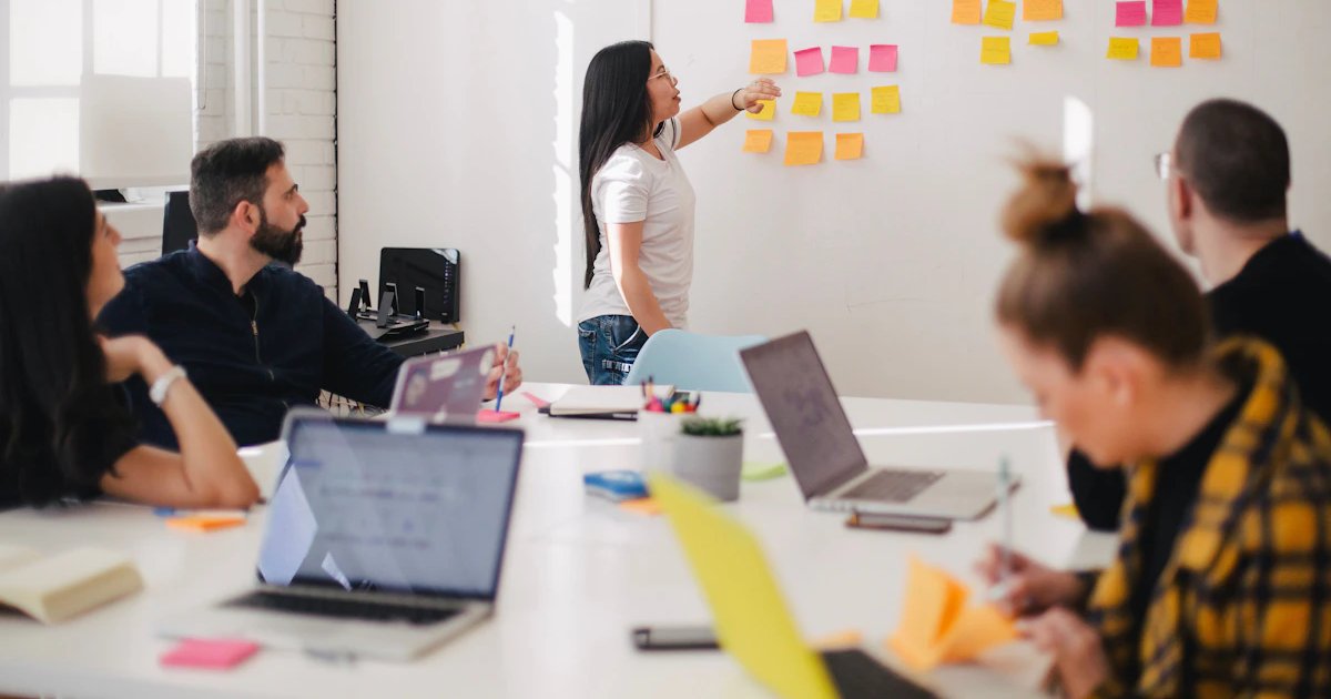 Upwork for Beginners - detailed analysis and comparison